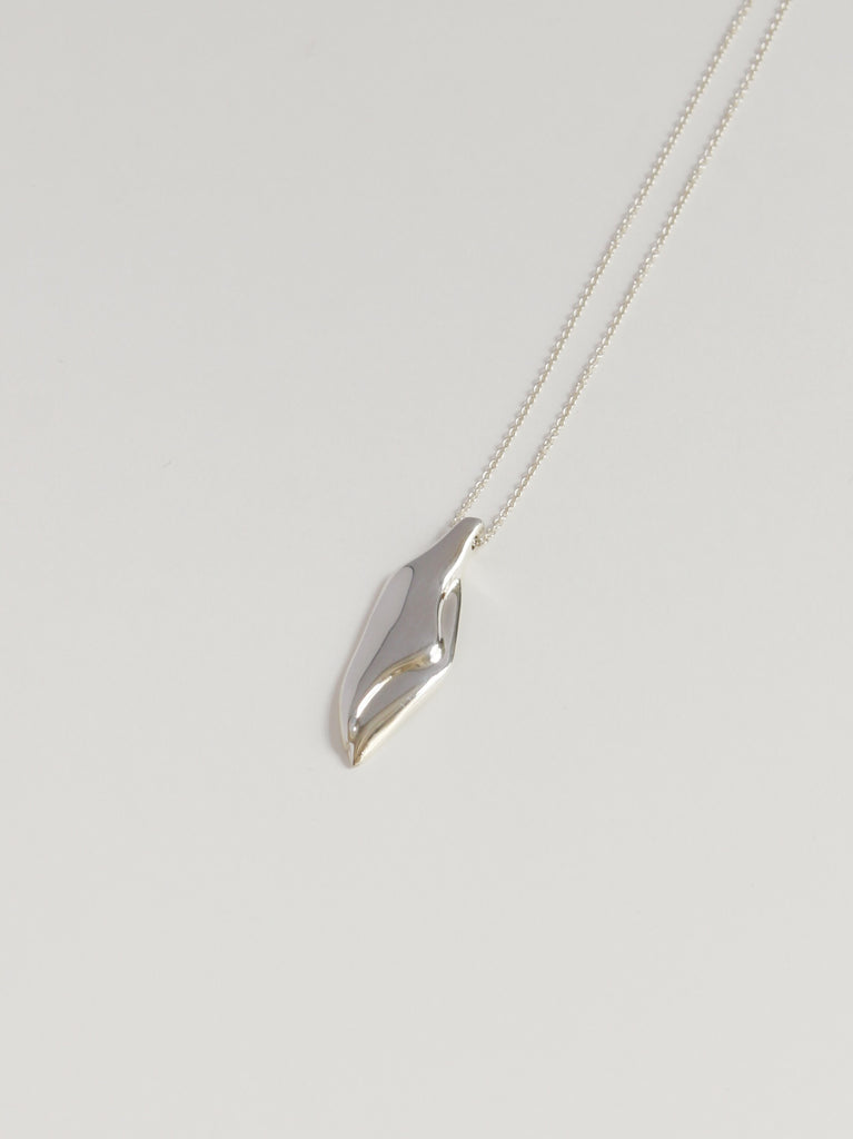 Lily necklace - small