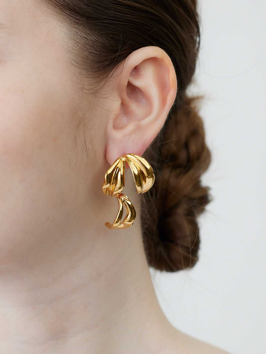 Katarite III earring in gold