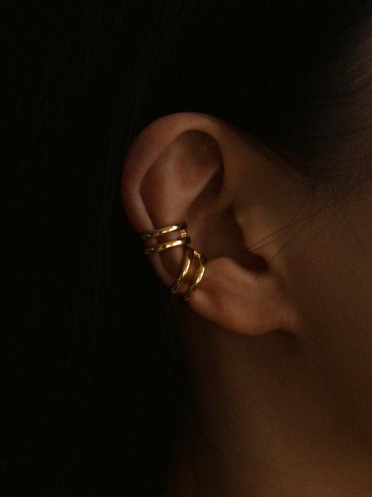 Saturn ear cuff in gold