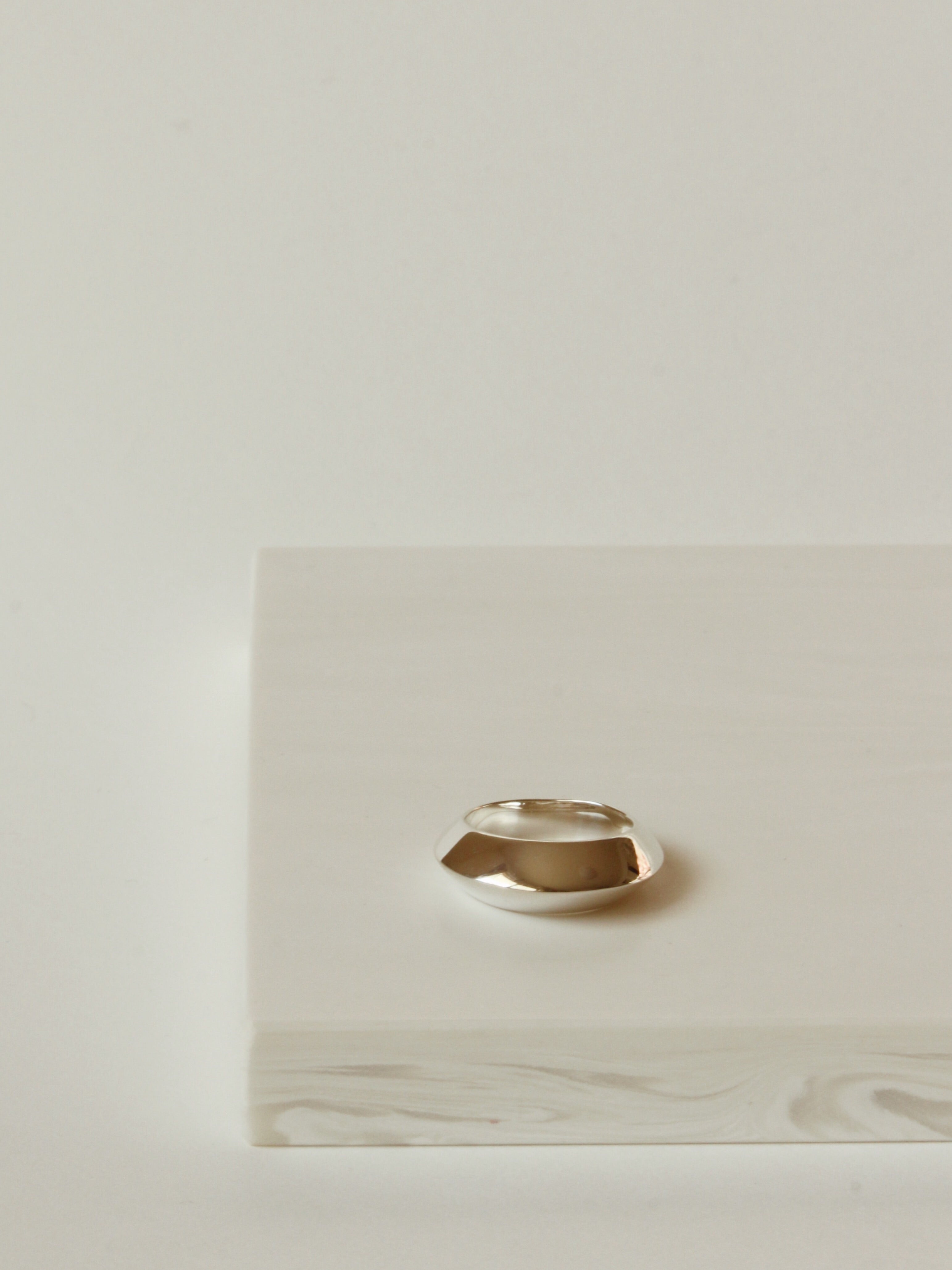 Nami pinky ring ピンキーリング | CALL MOON – CALLMOON